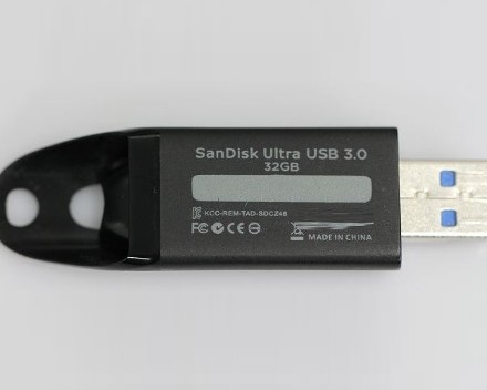 SDCZ48-032G_01