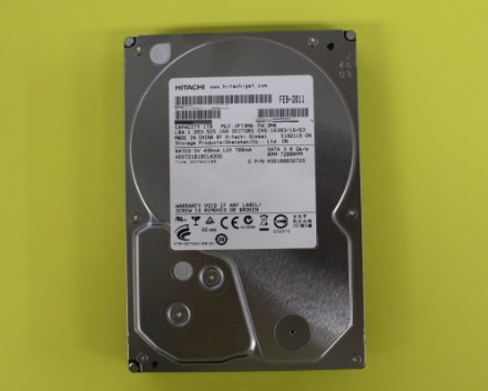 HDS721010CLA332